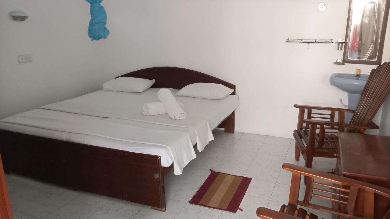 Ocean Moon Hotel Mirissa Kültér fotó